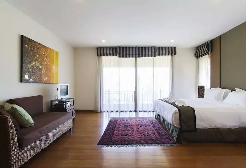 Laguna Golf Villa