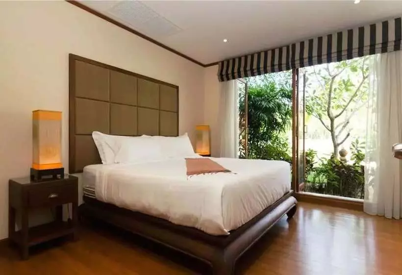 Laguna Golf Villa