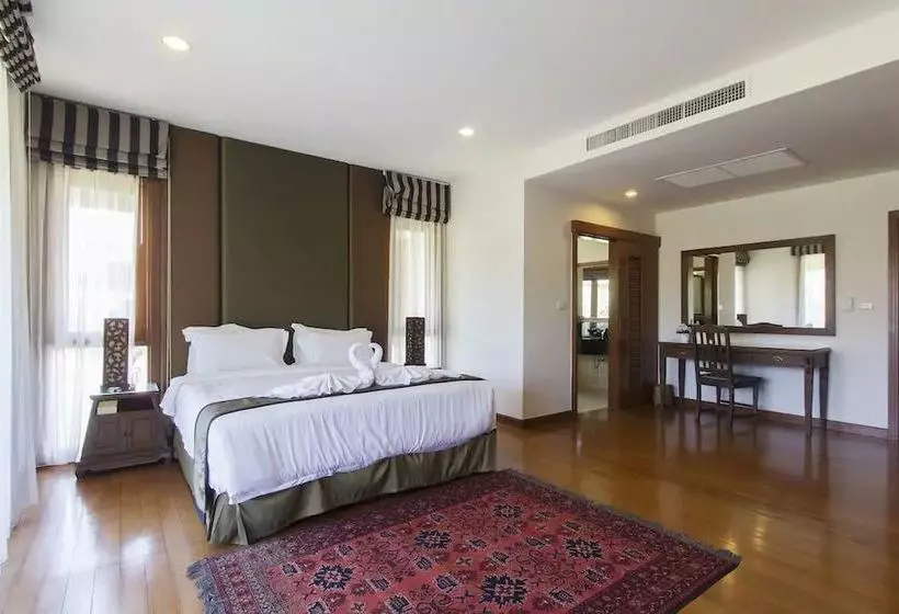 Laguna Golf Villa