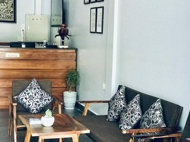 Pensión Maison Rivera Guest House