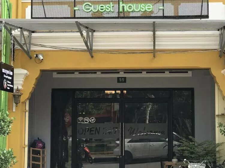 پانسیون Maison Rivera Guest House