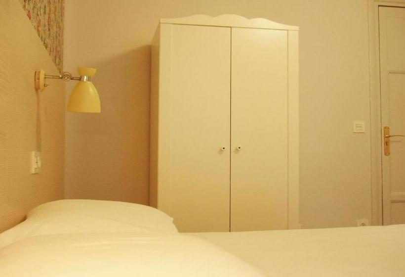 פנסיון Monjes Del Jardín