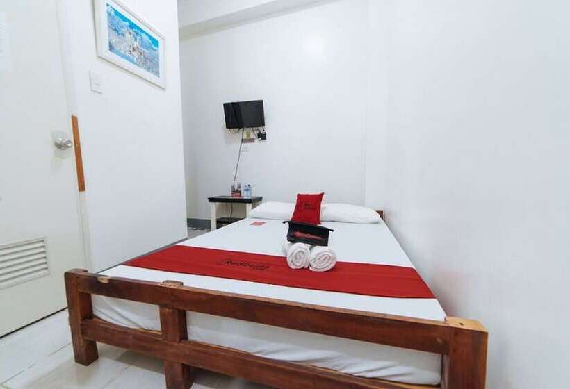 پانسیون Reddoorz @ Plaza Jaro Iloilo