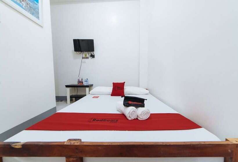 پانسیون Reddoorz @ Plaza Jaro Iloilo