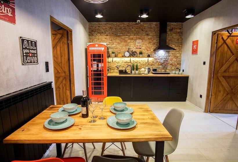 پانسیون Retro Apartments