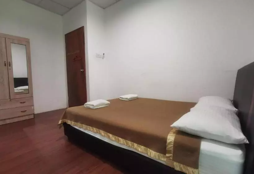 Retkeilymaja Navita Lodge