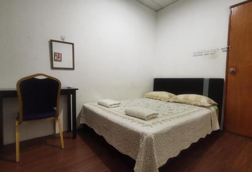 Albergue Navita Lodge