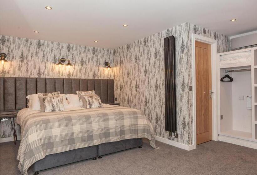 민박 Thatched Eaves