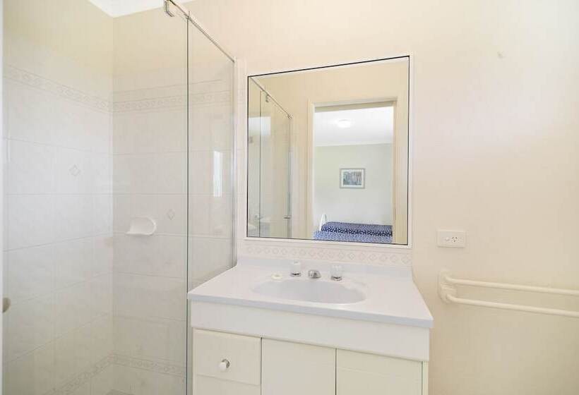 Blairgowrie 4   4/2 Martin St