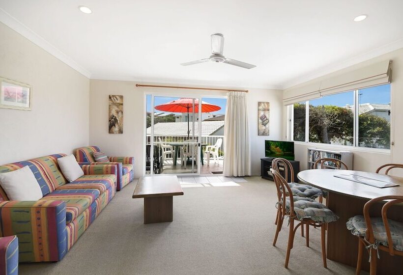 Blairgowrie 4   4/2 Martin St