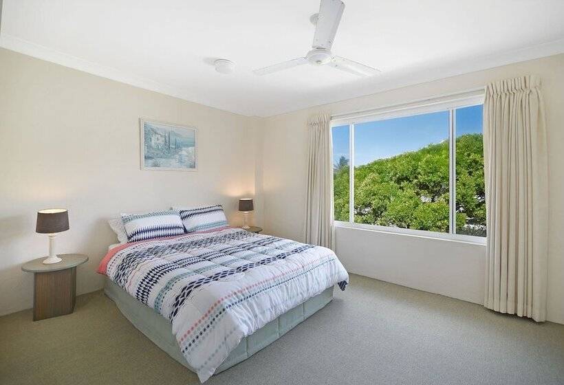 Blairgowrie 4   4/2 Martin St