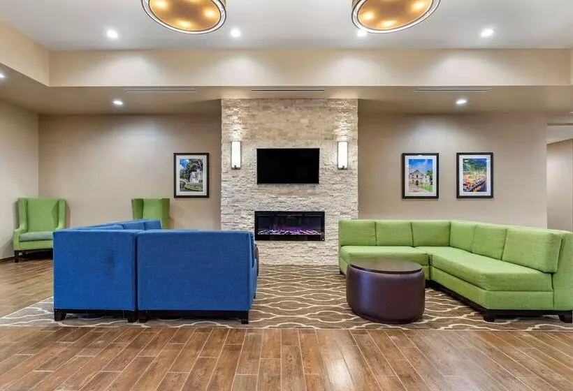 هتل Comfort Suites San Antonio Ft Sam Houston Sammc Area