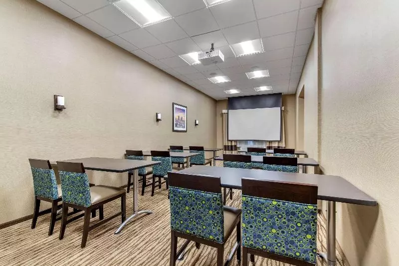 هتل Comfort Suites San Antonio Ft Sam Houston Sammc Area