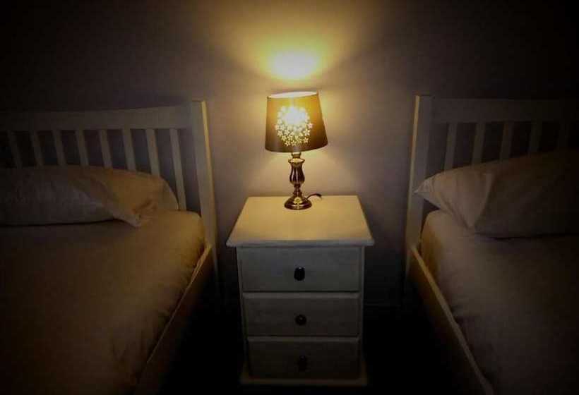 Hotel The George & Dragon