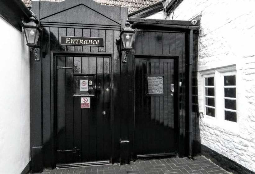 Hotel The George & Dragon