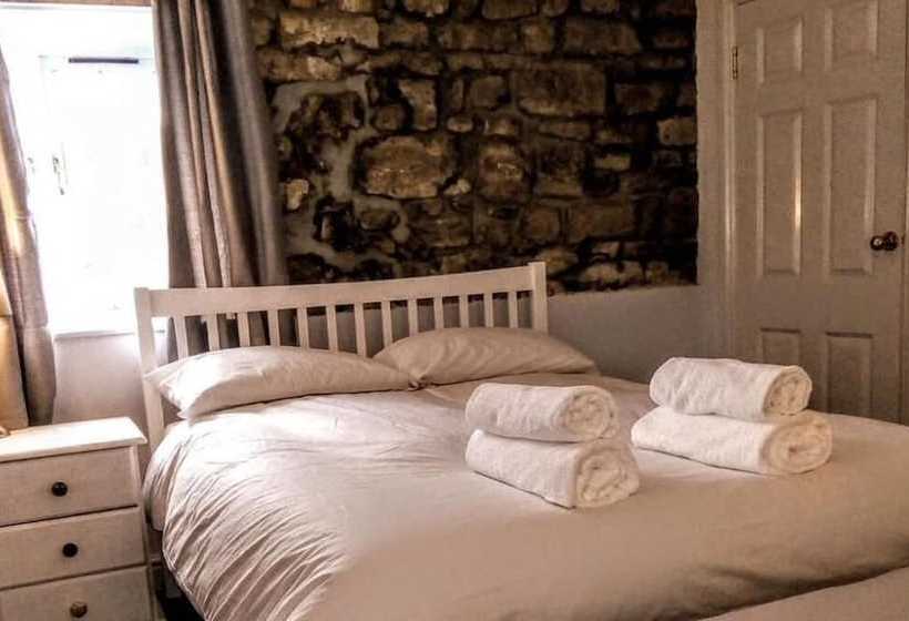 Hotel The George & Dragon