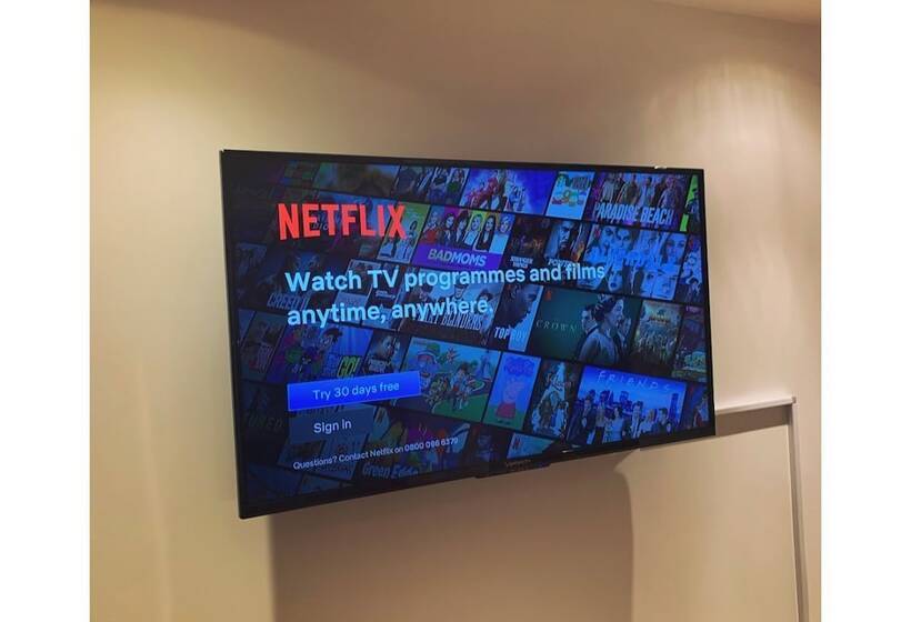 Modern Deluxe Leeds Dock Apartment Free Secure Parking