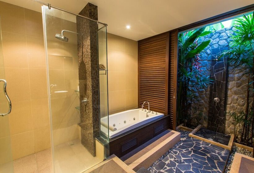 Tulip Pool Villa In Rawai