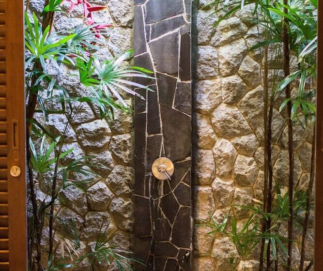 Tulip Pool Villa In Rawai