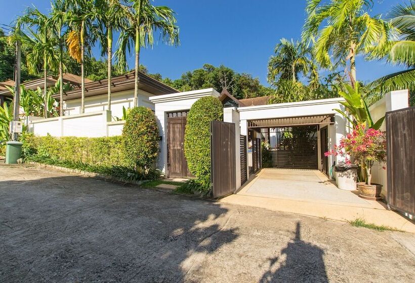 Tulip Pool Villa In Rawai