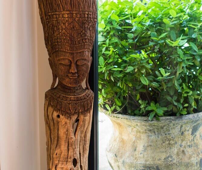 Tulip Pool Villa In Rawai