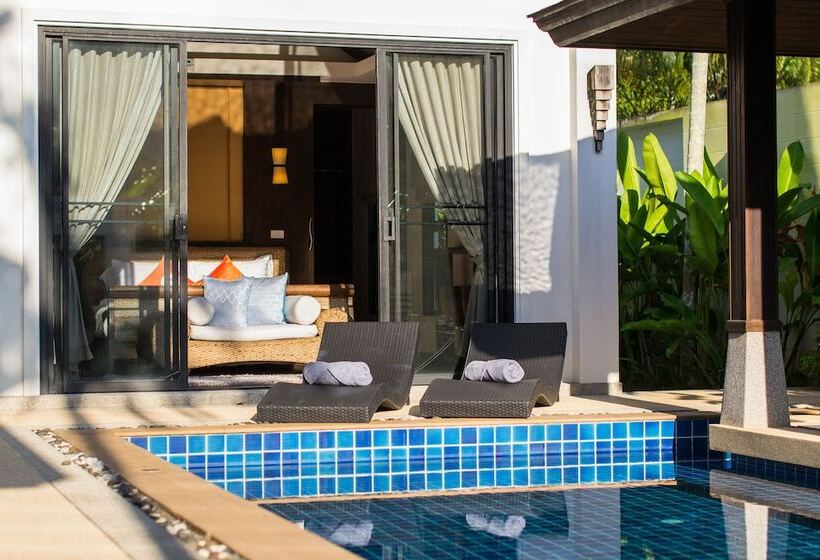 Tulip Pool Villa In Rawai