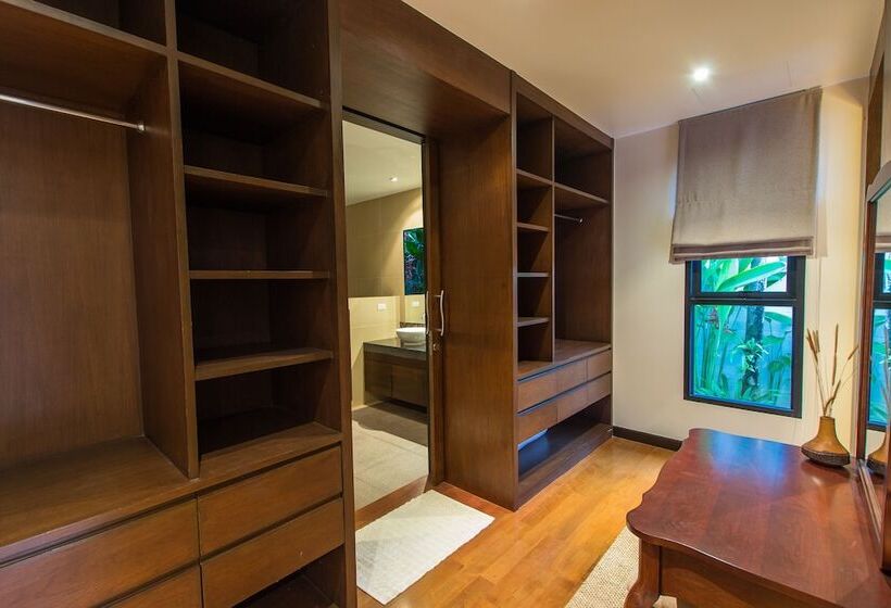 Tulip Pool Villa In Rawai