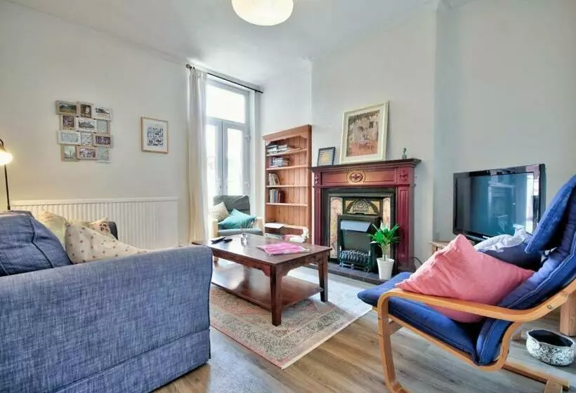 Upperton Road Lodge