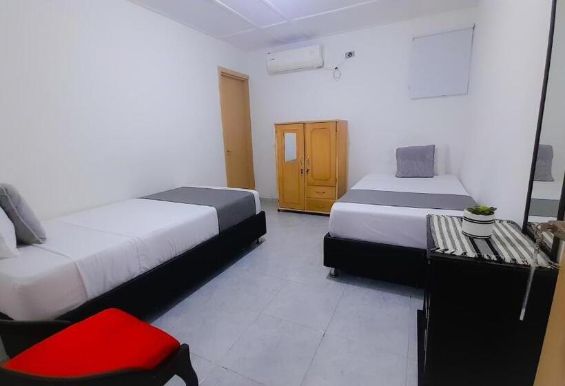 ペンション Poblado Suite