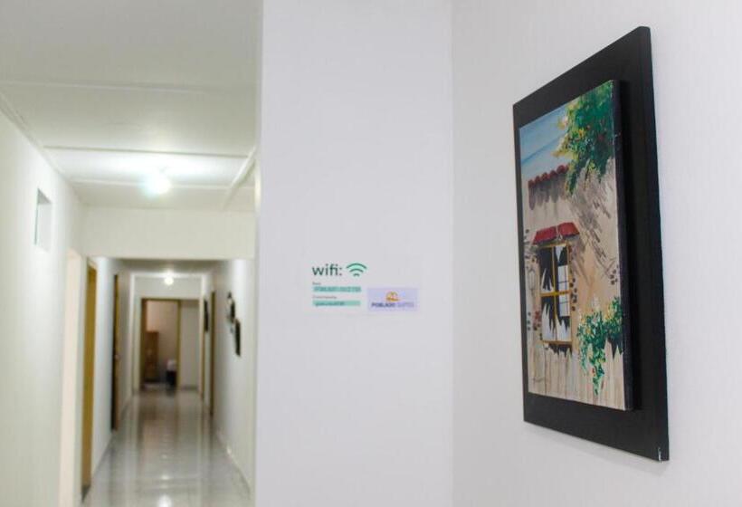 ペンション Poblado Suite