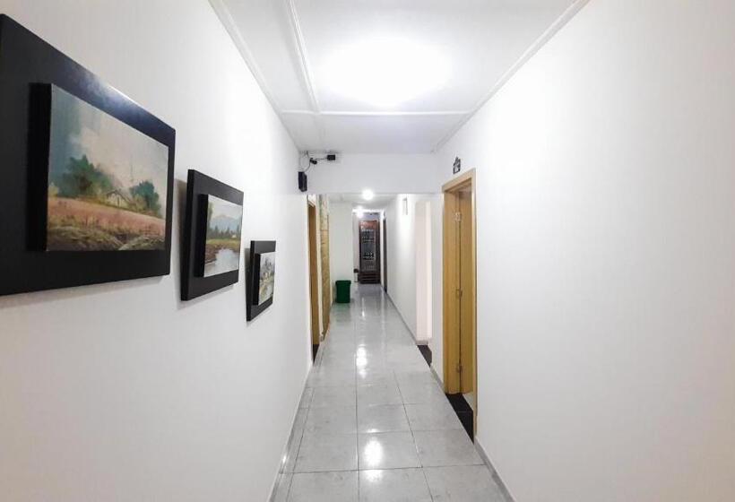 ペンション Poblado Suite