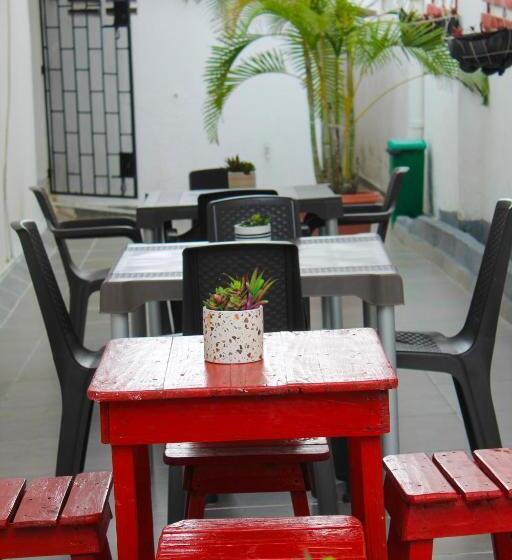 ペンション Poblado Suite