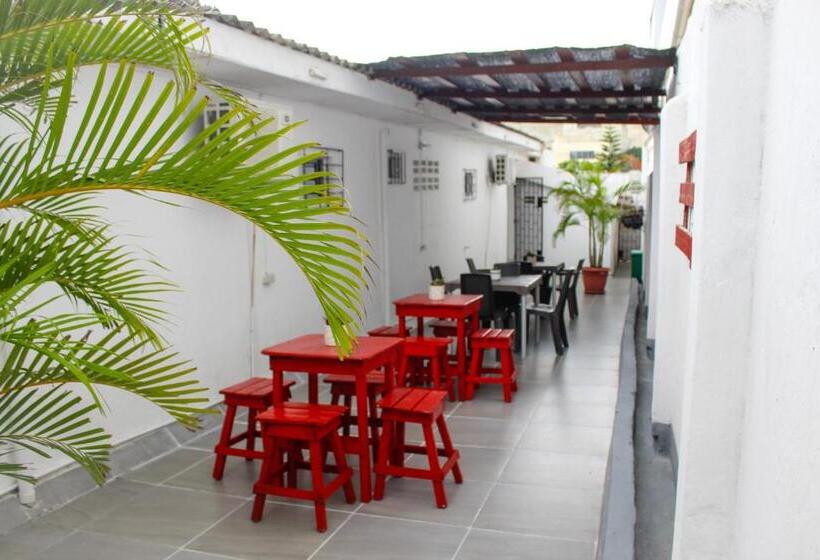 ペンション Poblado Suite