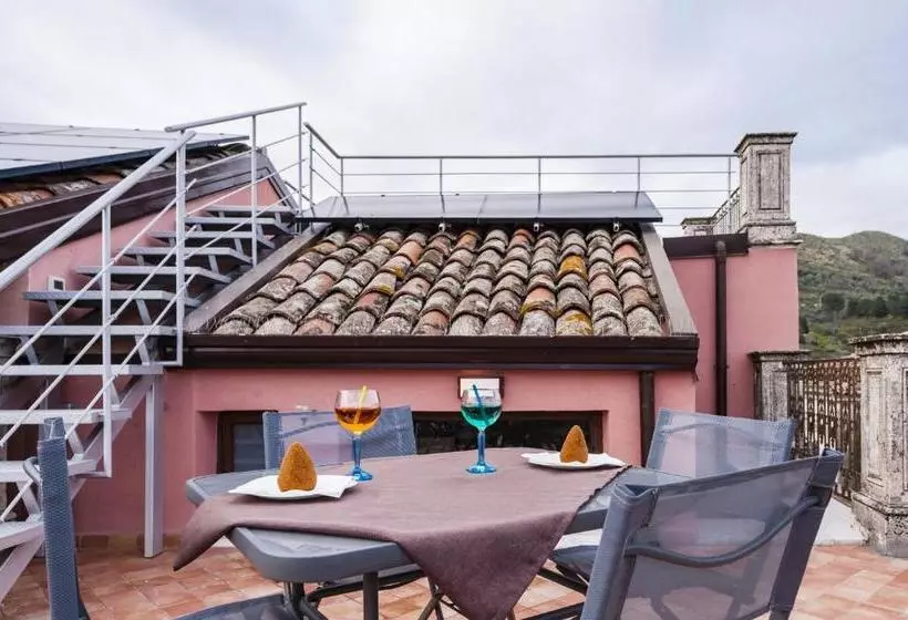 Bed and Breakfast Etnaglossa