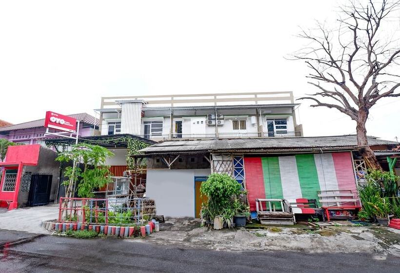 Otel Oyo 2782 Puspa Residence