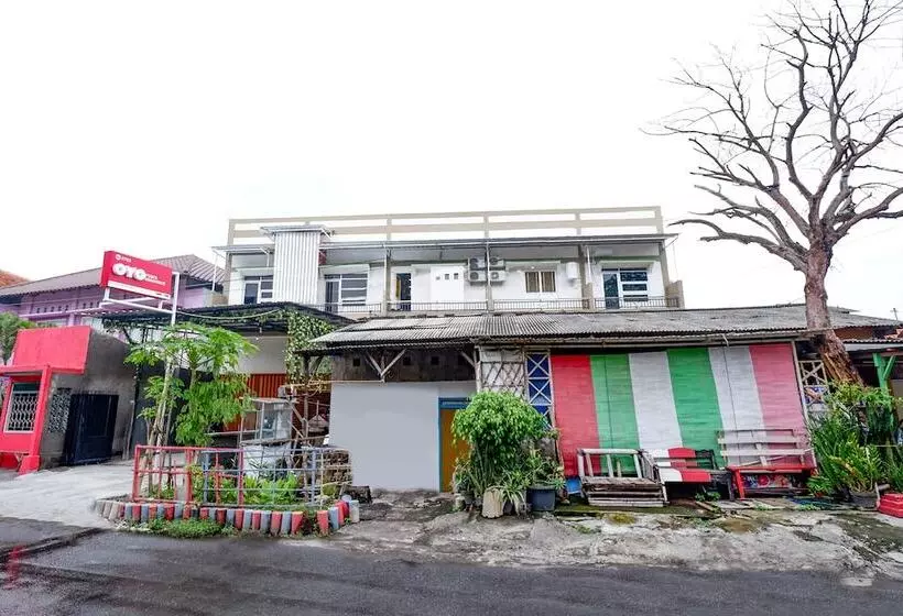 Hotel Oyo 2782 Puspa Residence