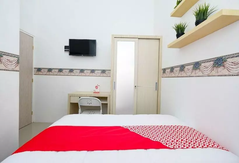 Hotel Oyo 2782 Puspa Residence