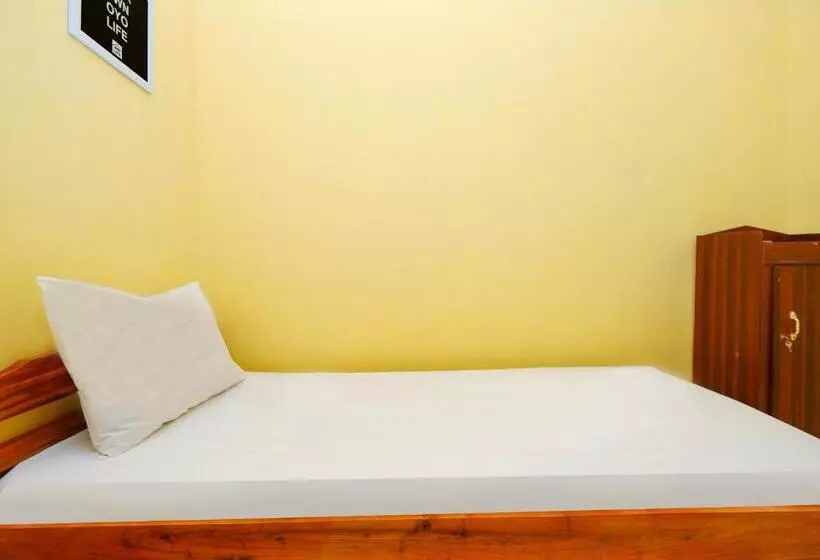 Hotel Oyo 2867 Kos Kuning