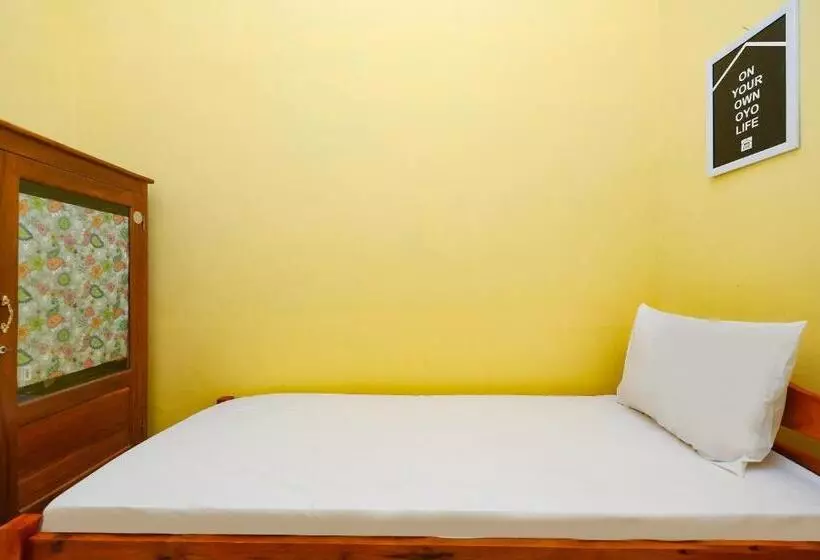 Hotel Oyo 2867 Kos Kuning
