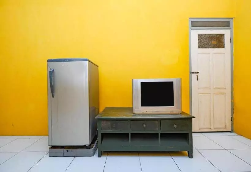 Hotel Oyo 2867 Kos Kuning