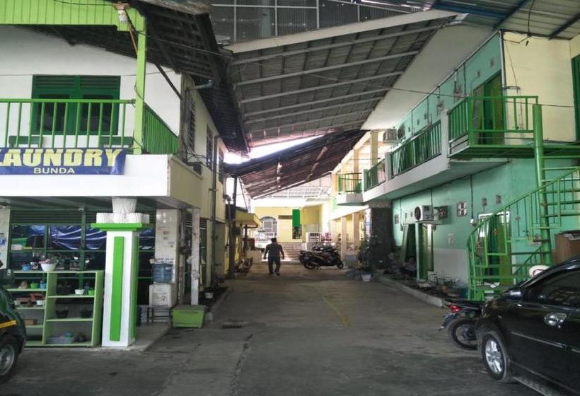 בית מלון כפרי Oyo 2879 Pondok Bunda