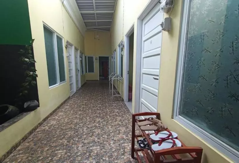 ホテル Oyo 2879 Pondok Bunda