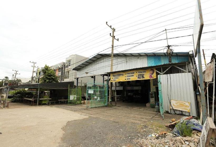 בית מלון כפרי Oyo 2879 Pondok Bunda