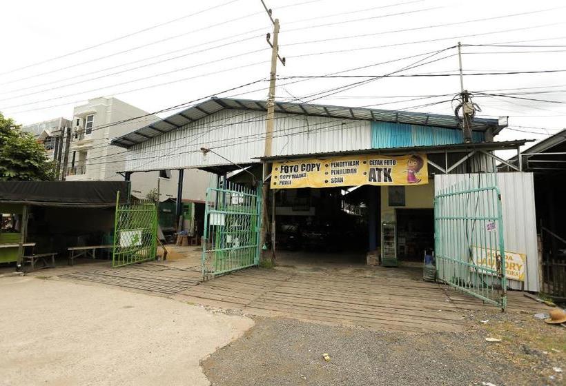 בית מלון כפרי Oyo 2879 Pondok Bunda