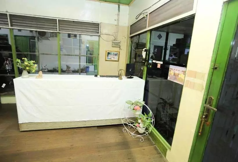 ホテル Oyo 2879 Pondok Bunda