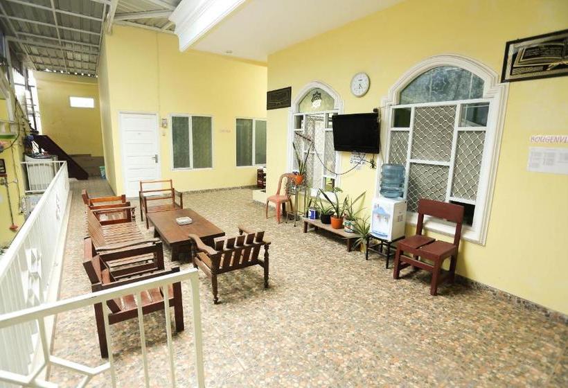 בית מלון כפרי Oyo 2879 Pondok Bunda