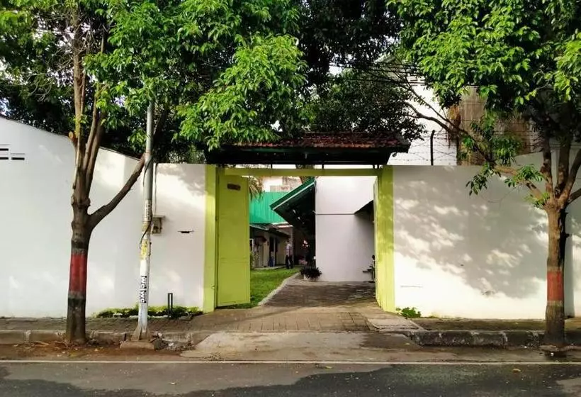 Hotelli Spot On 2840 Homestay Kepodang