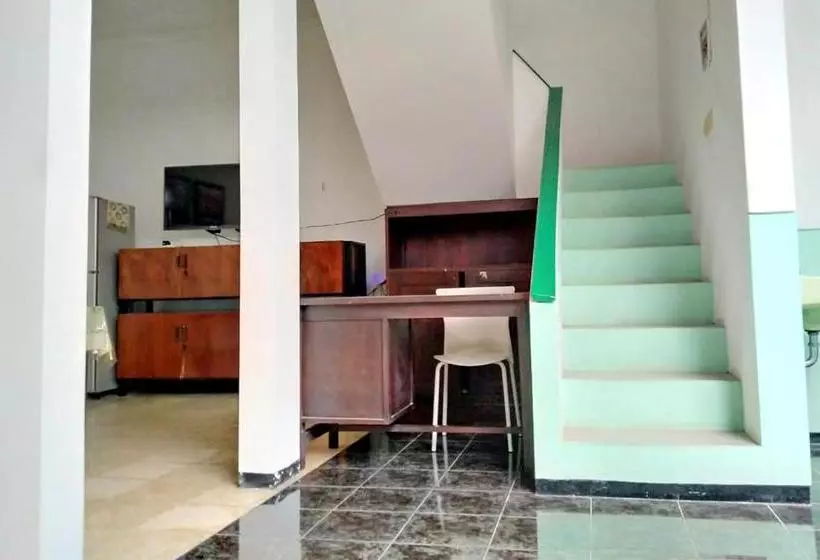 Hotelli Spot On 2840 Homestay Kepodang