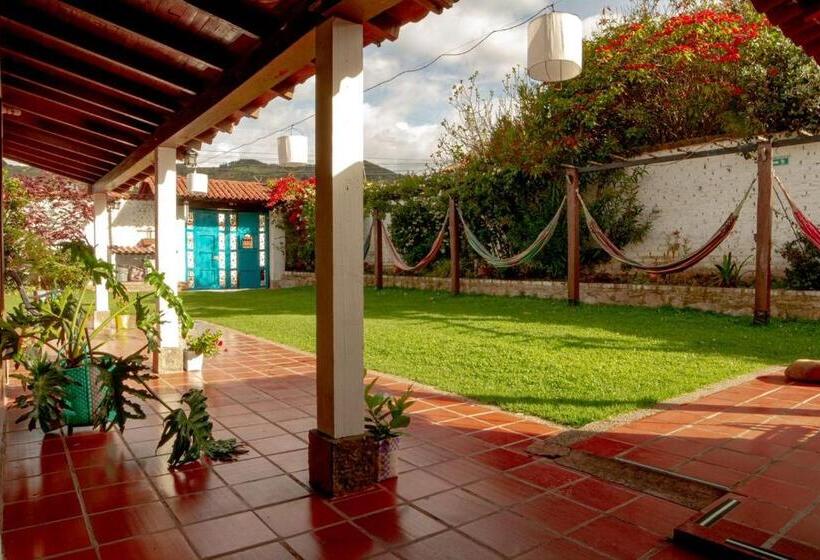 호텔 Casa Floralia