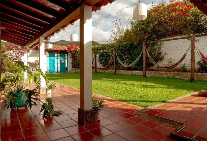 ホテル Casa Floralia